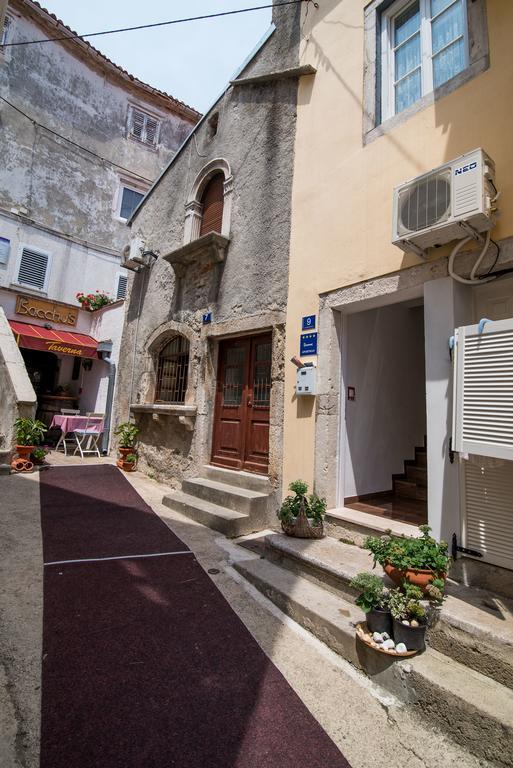 Apartman Marinko Krk Town Bagian luar foto